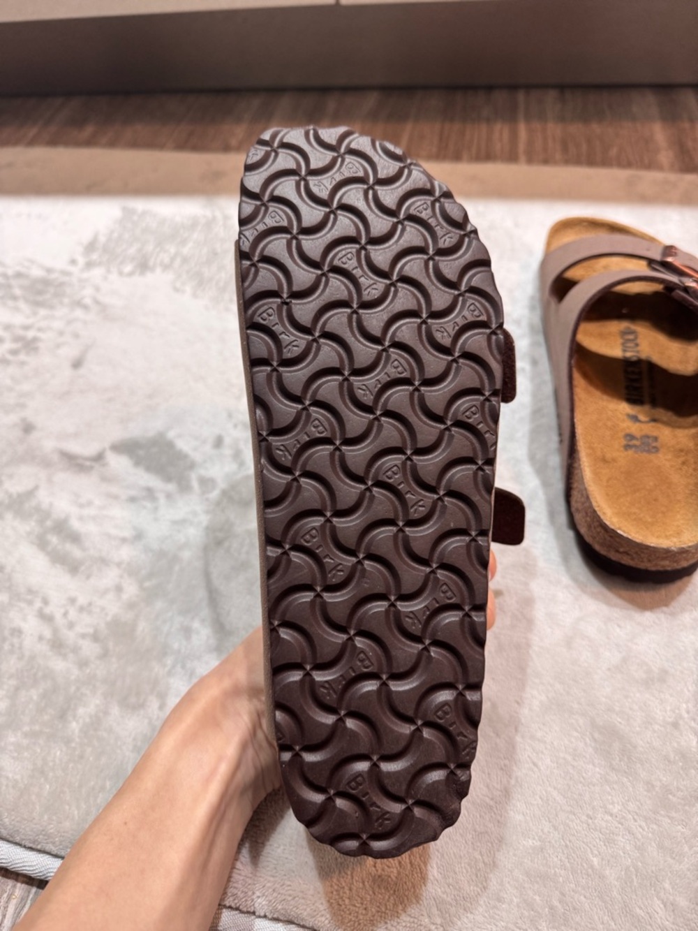 NWOT Birkenstock Womens Arizona Birkibuc Sandal, Mocha, EU 39/US 8, Narrow Width - Picture 9 of 14